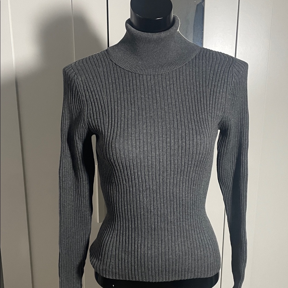 Banana Republic Charcoal Ribbed Turtleneck Sweater
